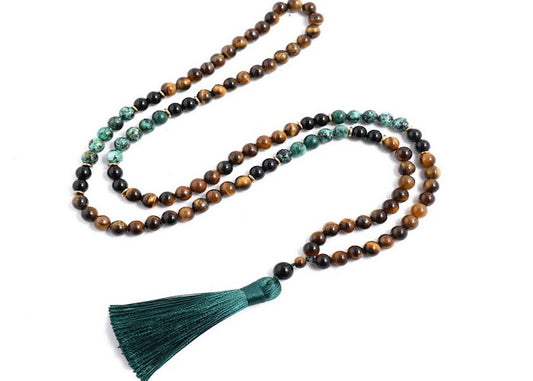 Tassle_Necklace2_SO42RCF4PBOO.jpg