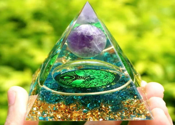 Pyramid Crystal Healing Green Orgone